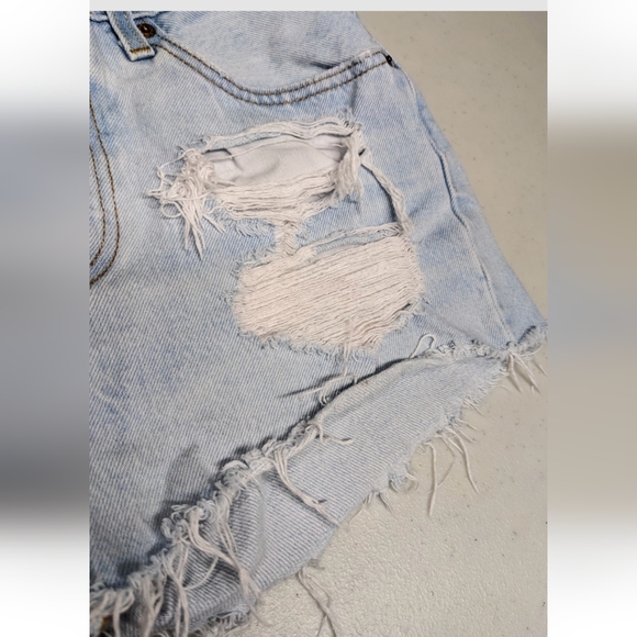 Levi's 501 Button Fly Cut Off Denim Shorts 26 Distressed Holes - Picture 6 of 14